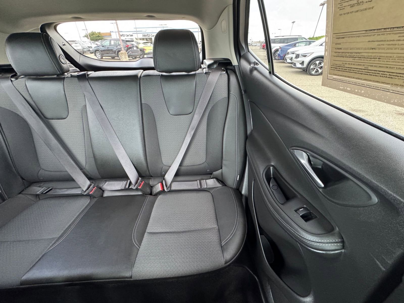 Used 2025 Buick Encore GX Preferred image 37