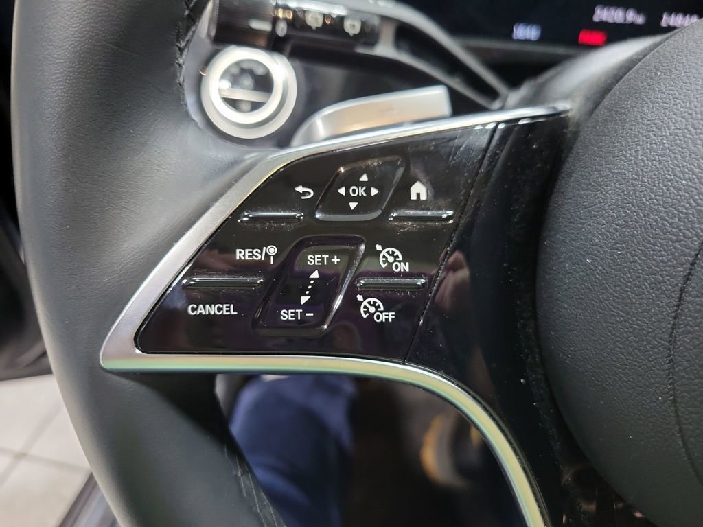 Used 2025 Mercedes-Benz E 450 4MATIC All-Terrain Wagon image 38