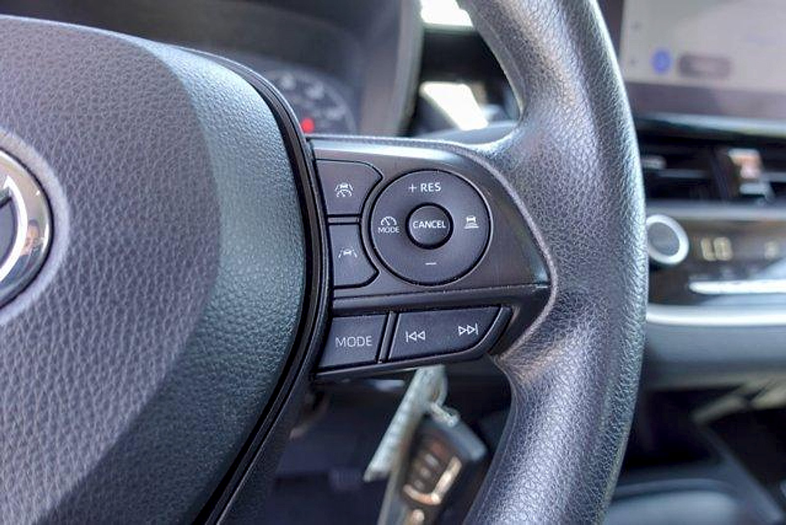 Certified 2024 Toyota Corolla LE FWD image 15