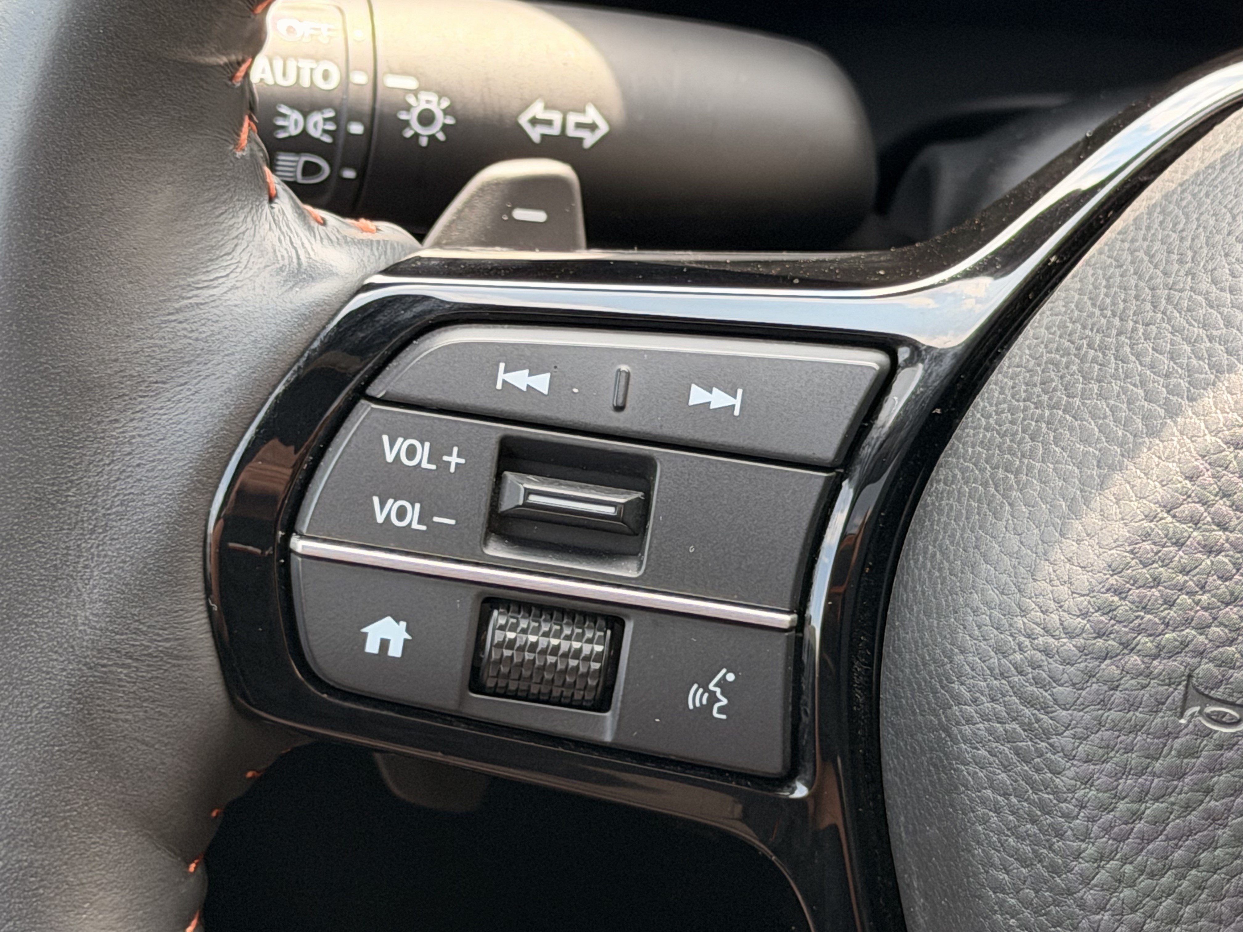 Certified 2024 Honda CR-V Sport Touring image 22