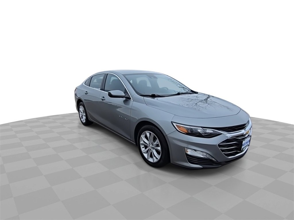 Used 2023 Chevrolet Malibu LT image 2