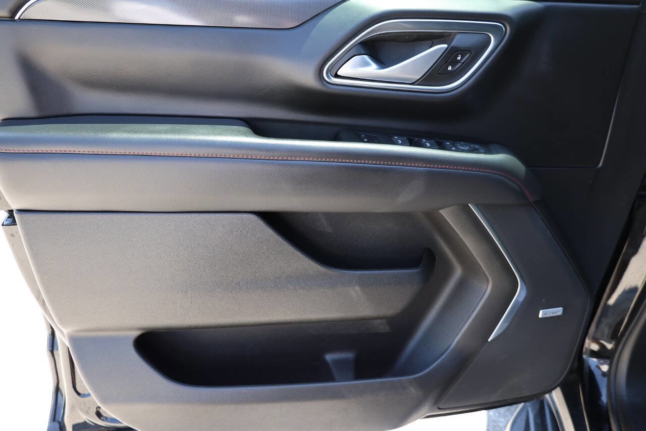 Used 2022 Chevrolet Tahoe RST w/ Luxury Package image 12