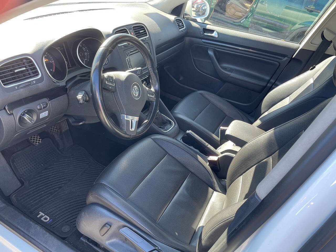 Used 2014 Volkswagen Jetta TDI image 18