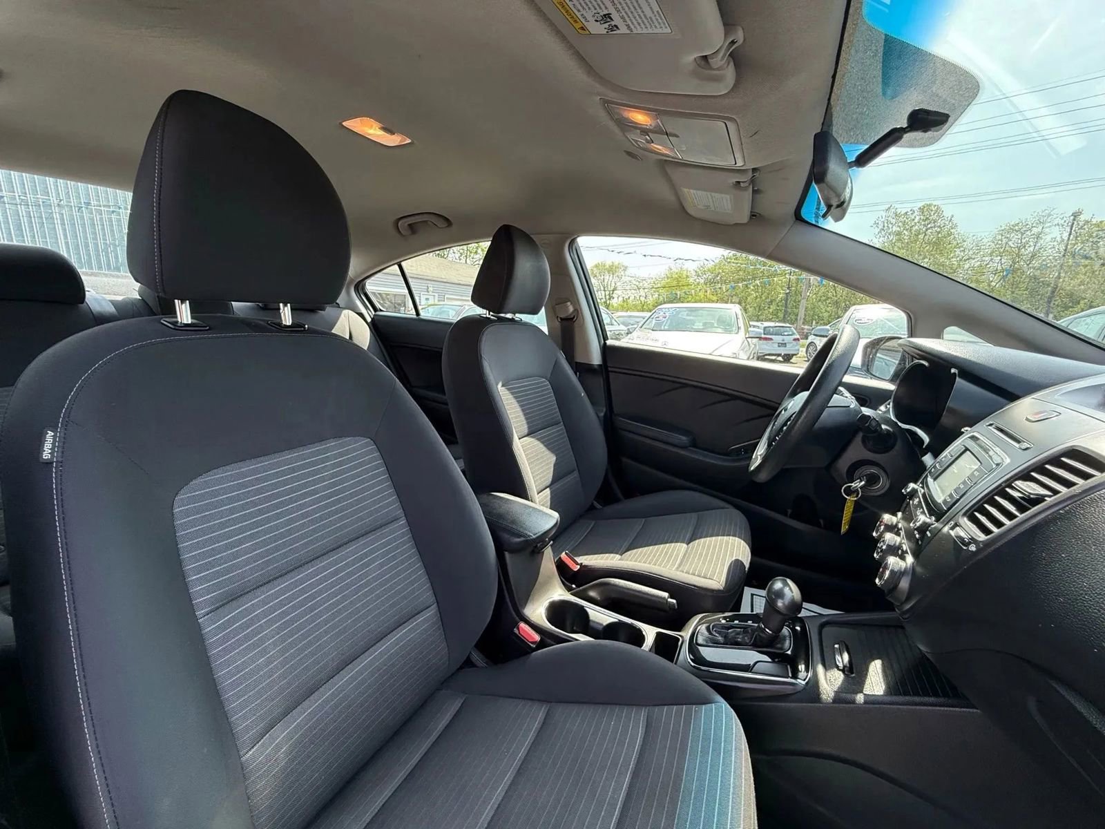 Used 2017 Kia Forte LX w/ LX Popular Package image 44