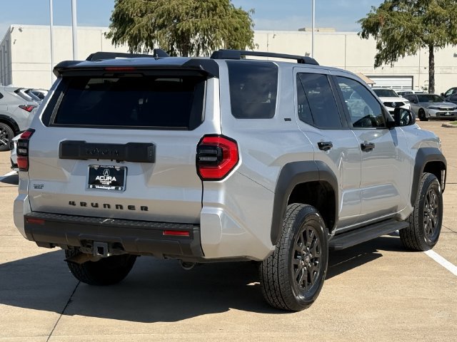 Used 2025 Toyota 4Runner SR5 AWD/4WD image 4