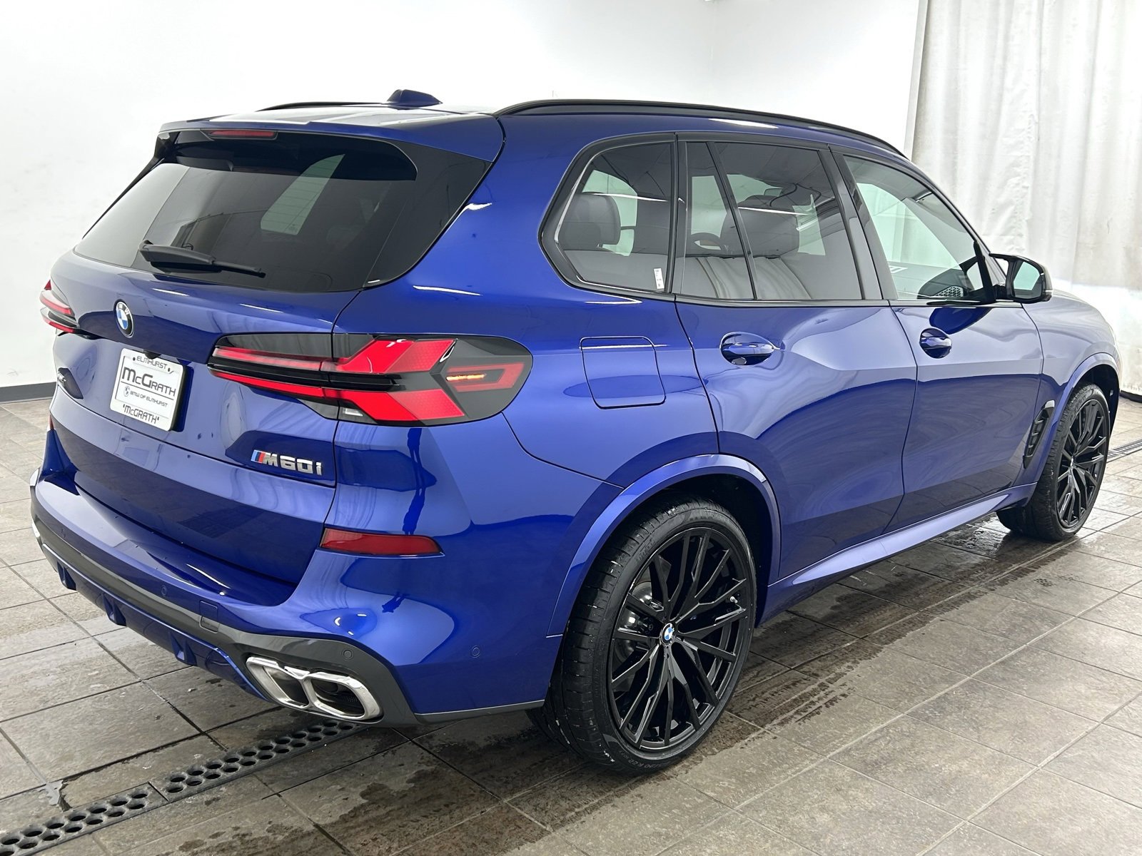 Used 2025 BMW X5 M60i image 5
