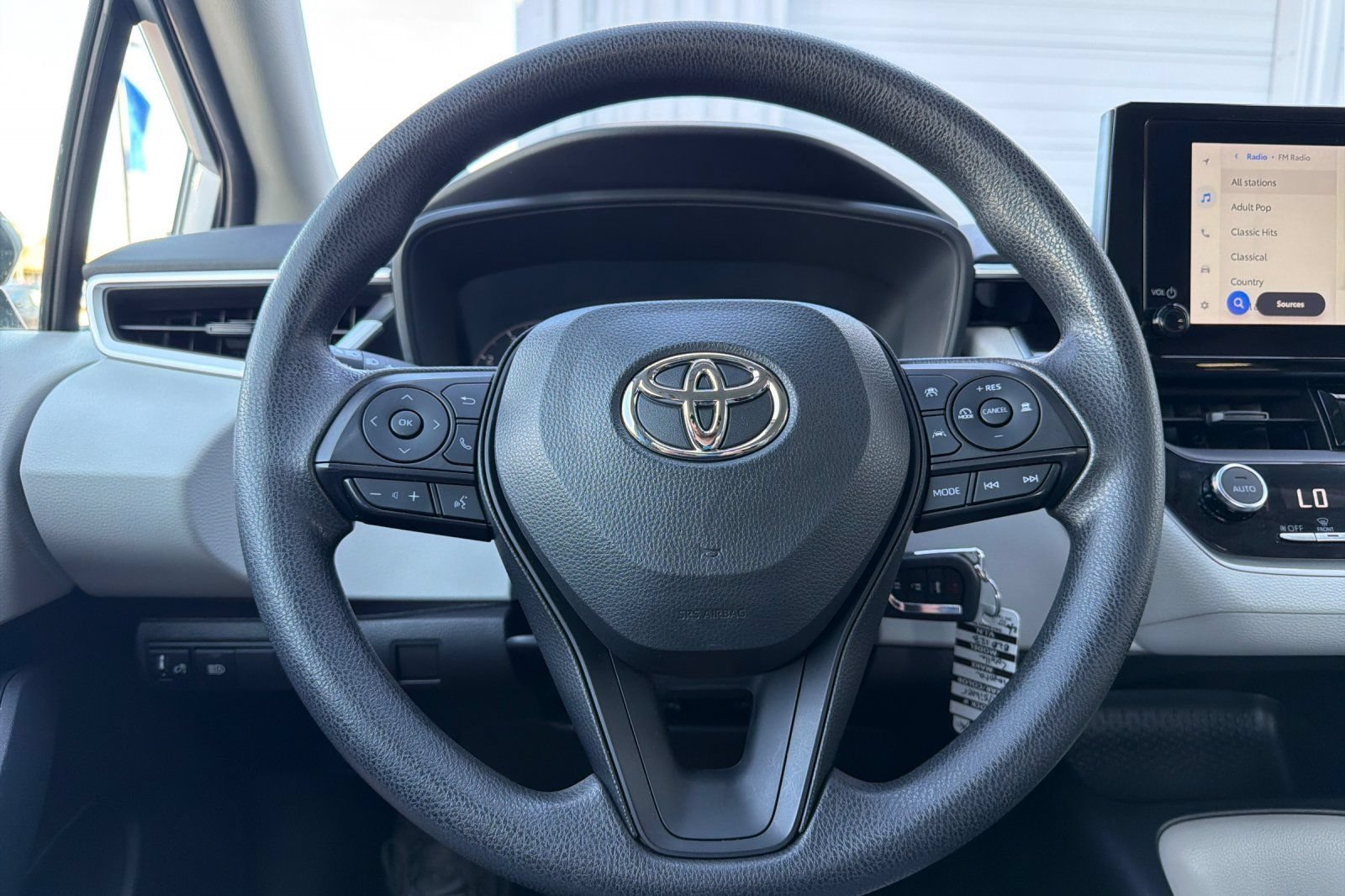 Used 2024 Toyota Corolla LE FWD image 20
