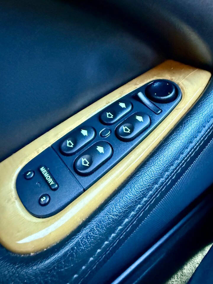 Used 2001 Jaguar S-TYPE 4.0 image 20