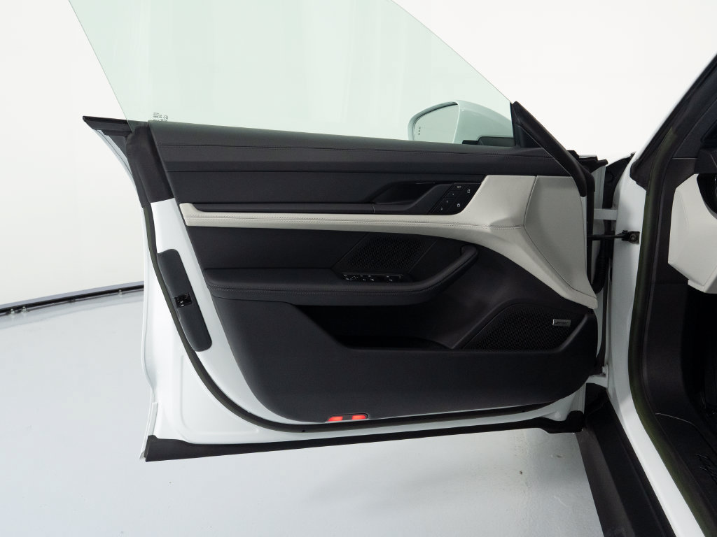 Certified 2024 Porsche Taycan RWD image 18