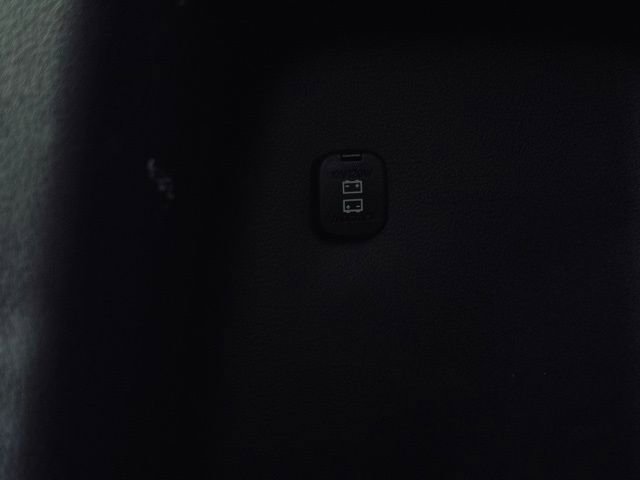 Used 2025 MAZDA CX-50 AWD 2.5 S w/ Premium Plus Pkg image 11