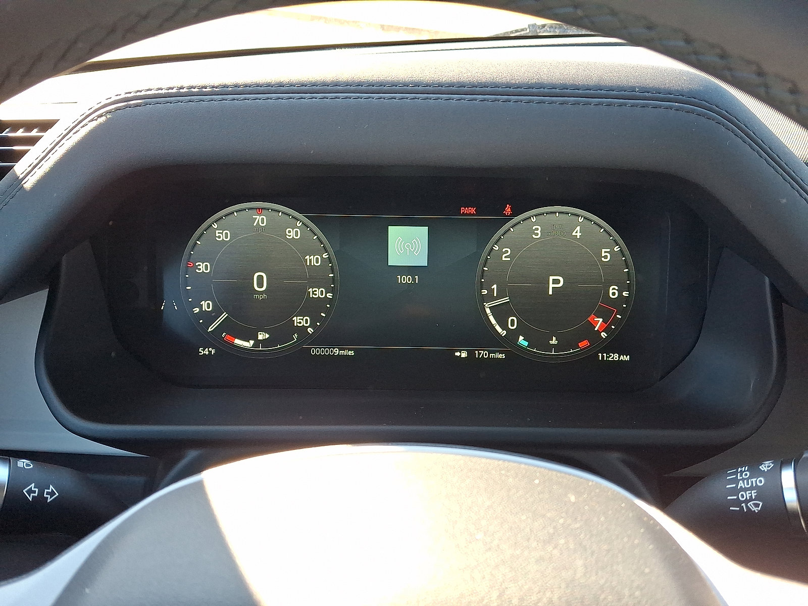 New 2026 Land Rover Defender 110 X-Dynamic SE image 7