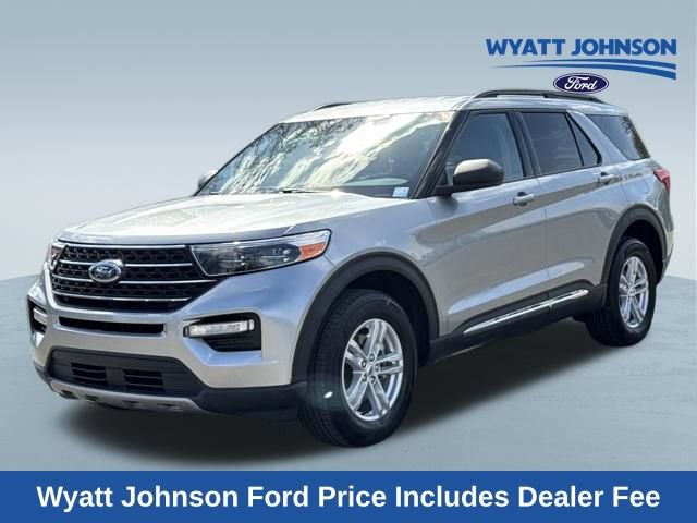 Used 2023 Ford Explorer XLT w/ Equipment Group 202A AWD/4WD image 1