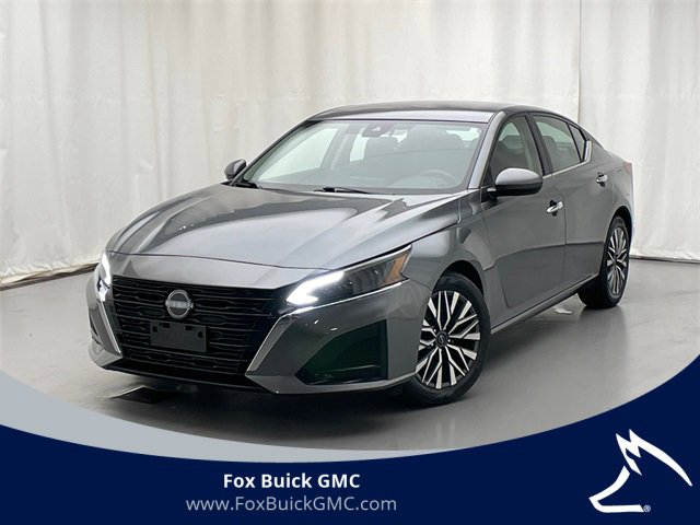 Used 2023 Nissan Altima 2.5 SV