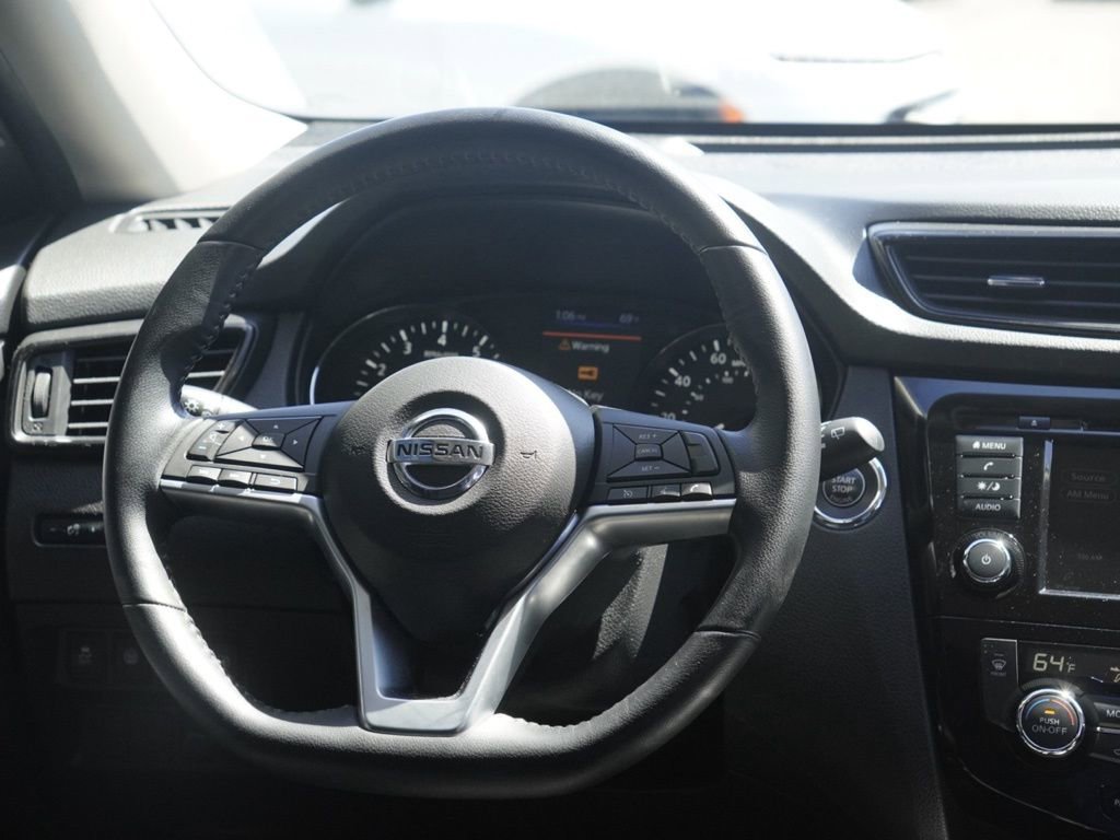 Used 2020 Nissan Rogue SV image 24