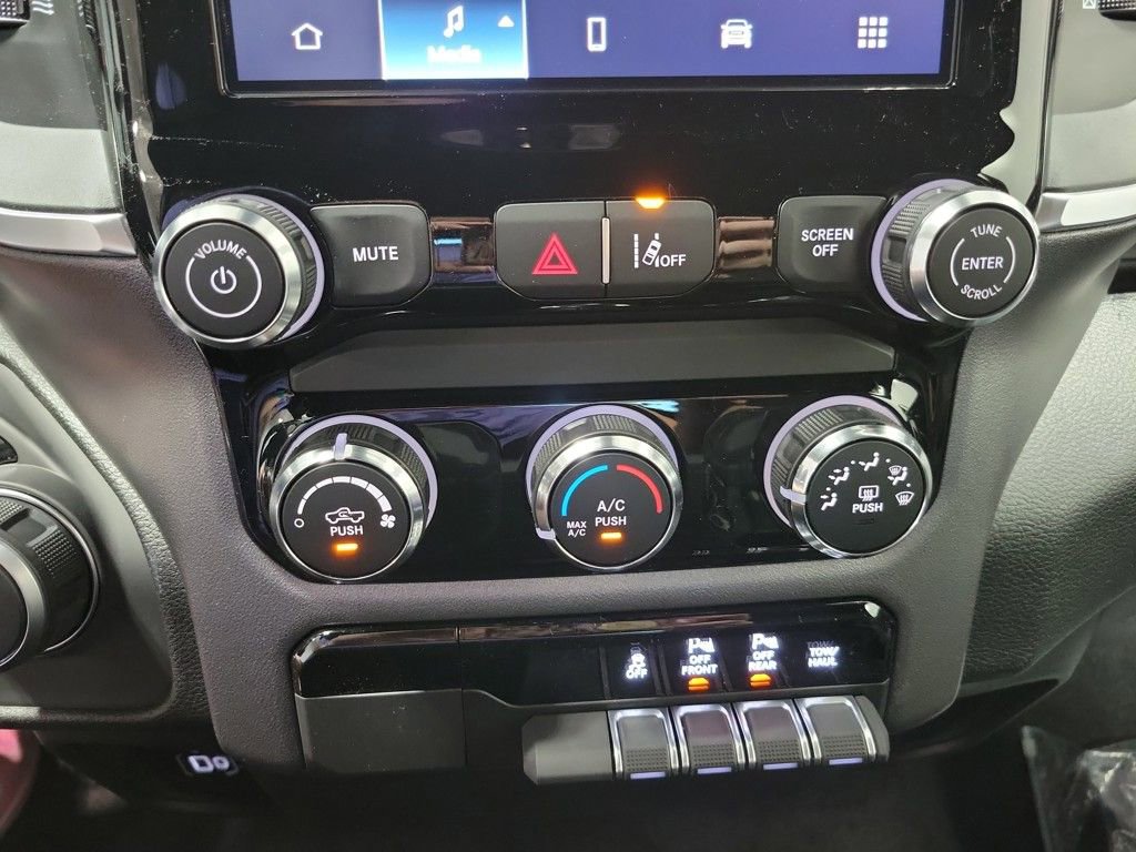 New 2025 RAM 1500 Big Horn image 18
