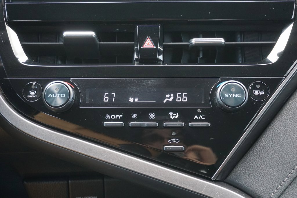 Used 2023 Toyota Camry XLE image 14