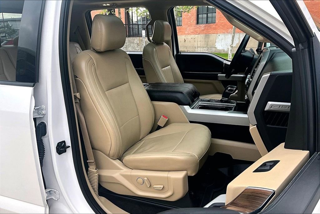 Used 2016 Ford F150 Lariat w/ Equipment Group 502A Luxury image 10