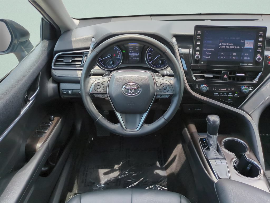 Used 2022 Toyota Camry SE w/ Audio Upgrade Package FWD image 11