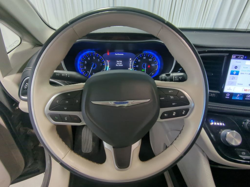 Used 2021 Chrysler Pacifica Limited w/ Uconnect Theater Family Group AWD/4WD image 29