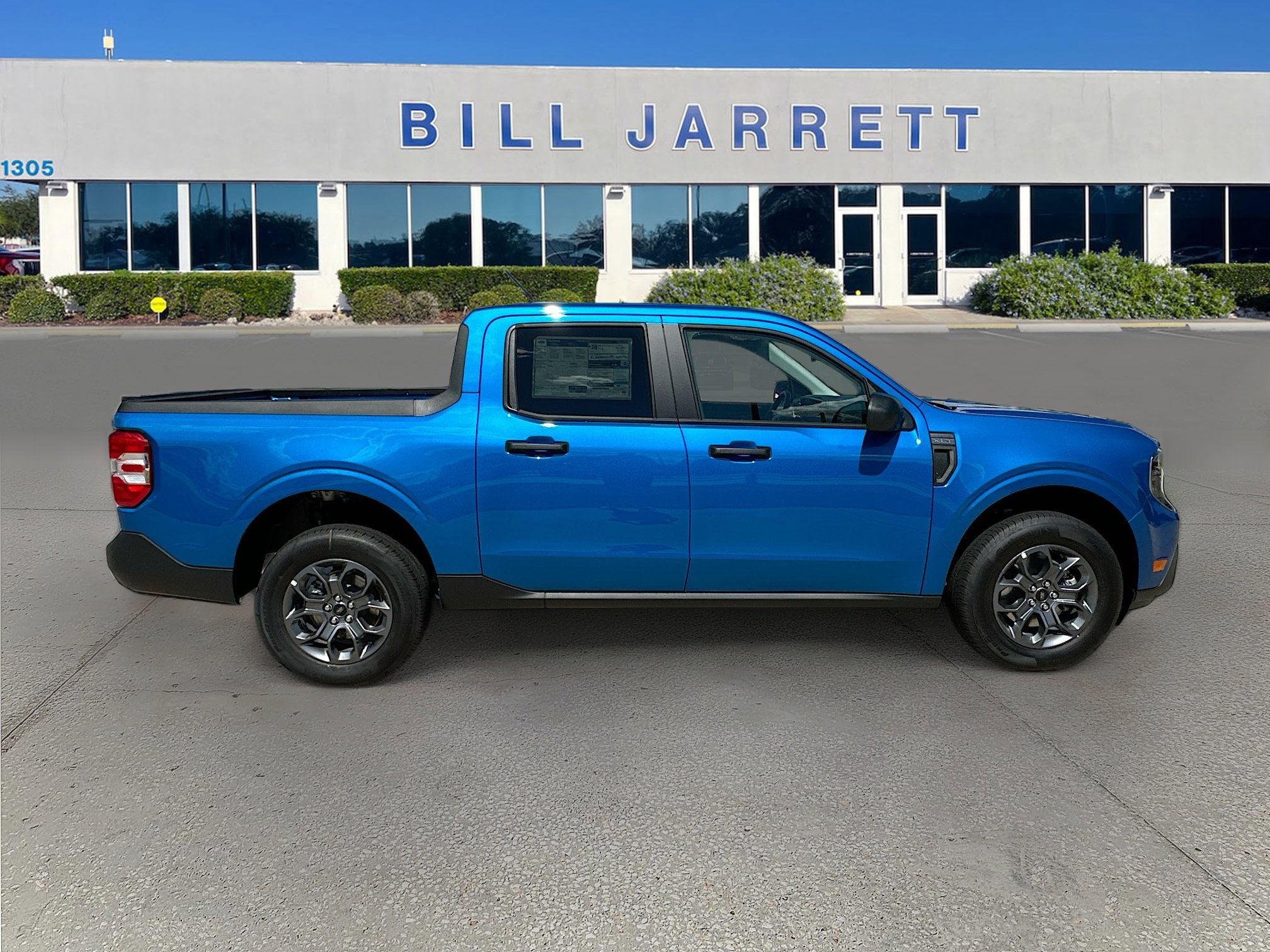 New 2026 Ford Maverick XLT FWD image 3