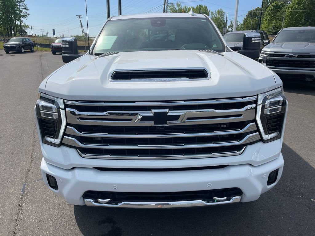 Used 2024 Chevrolet Silverado 2500 High Country w/ Max Trailering Package image 8