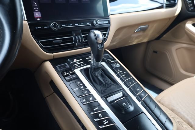 Used 2019 Porsche Macan AWD/4WD image 21