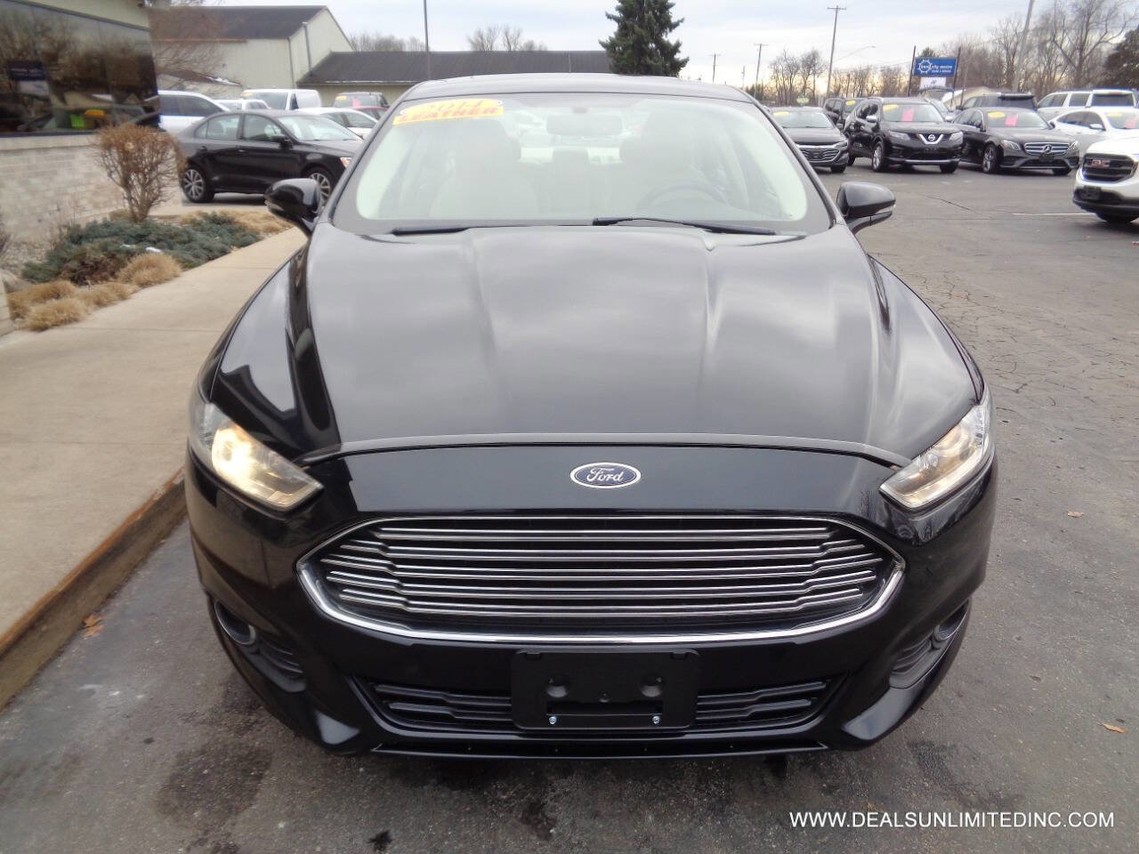Used 2014 Ford Fusion SE w/ Equipment Group 202A FWD image 24