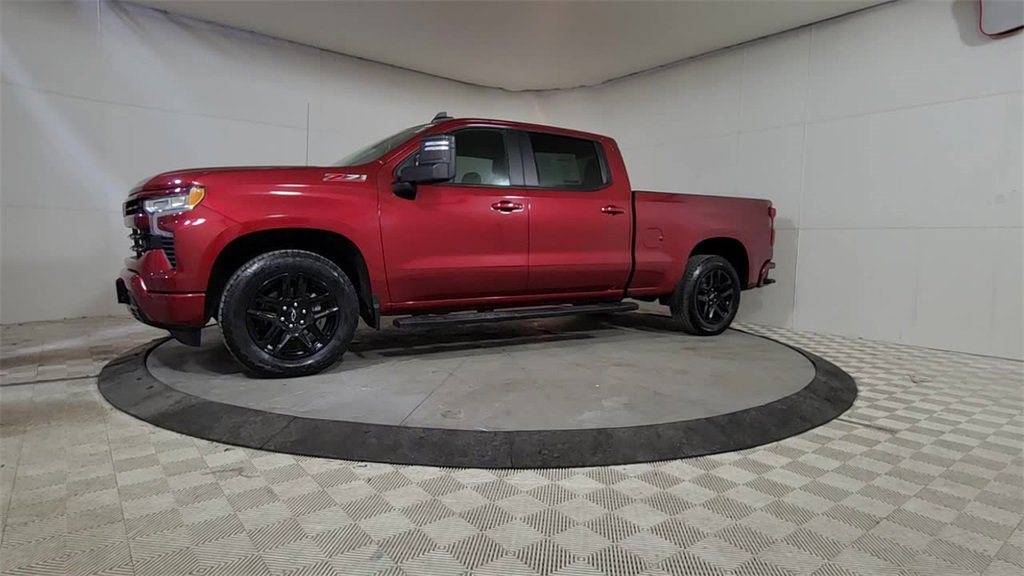 Used 2023 Chevrolet Silverado 1500 RST image 3