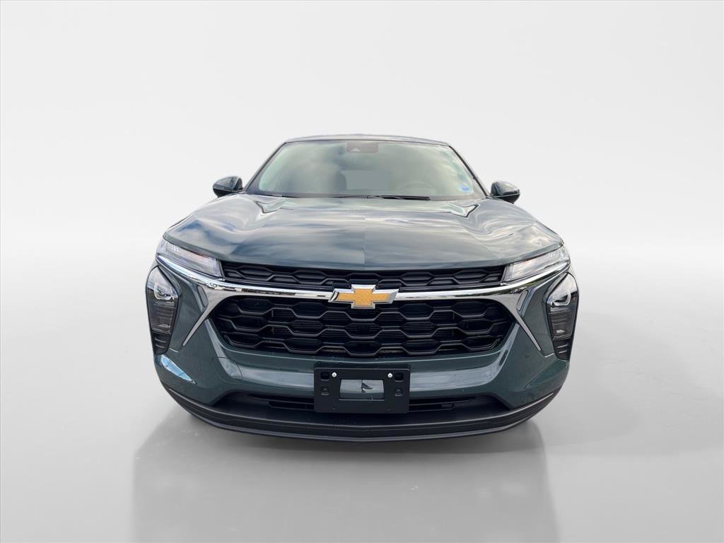 Used 2026 Chevrolet Trax LS w/ LS Convenience Package FWD image 8