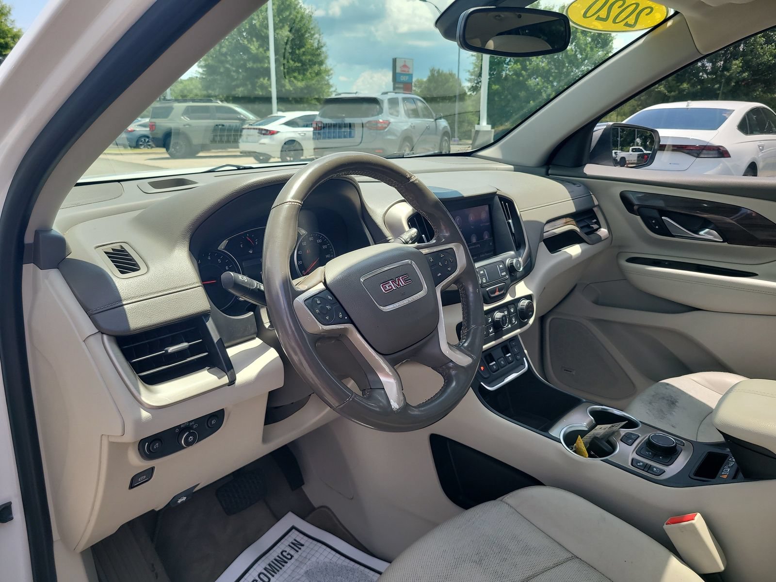 Used 2020 GMC Terrain Denali w/ Denali Premium Package FWD image 10