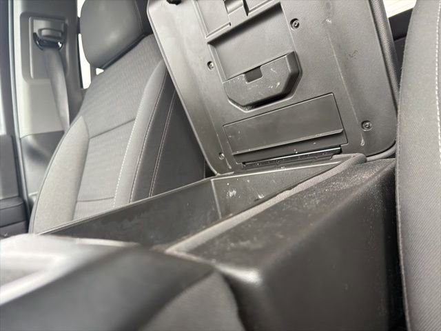 Used 2022 Chevrolet Silverado 1500 LT image 32