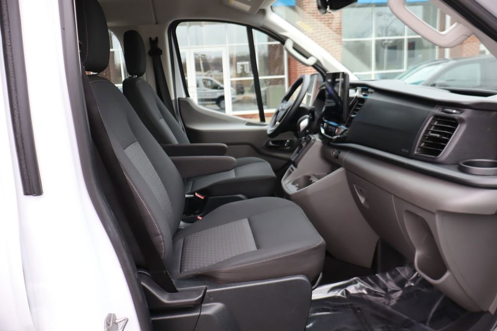 Used 2023 Ford Transit 350 XLT image 45