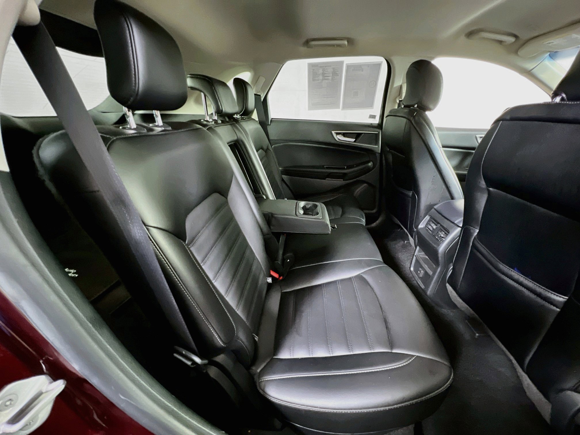 Used 2019 Ford Edge SEL w/ Equipment Group 201A AWD/4WD image 25