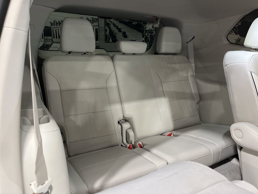 Used 2025 Buick Enclave Avenir w/ Super Cruise Package image 18