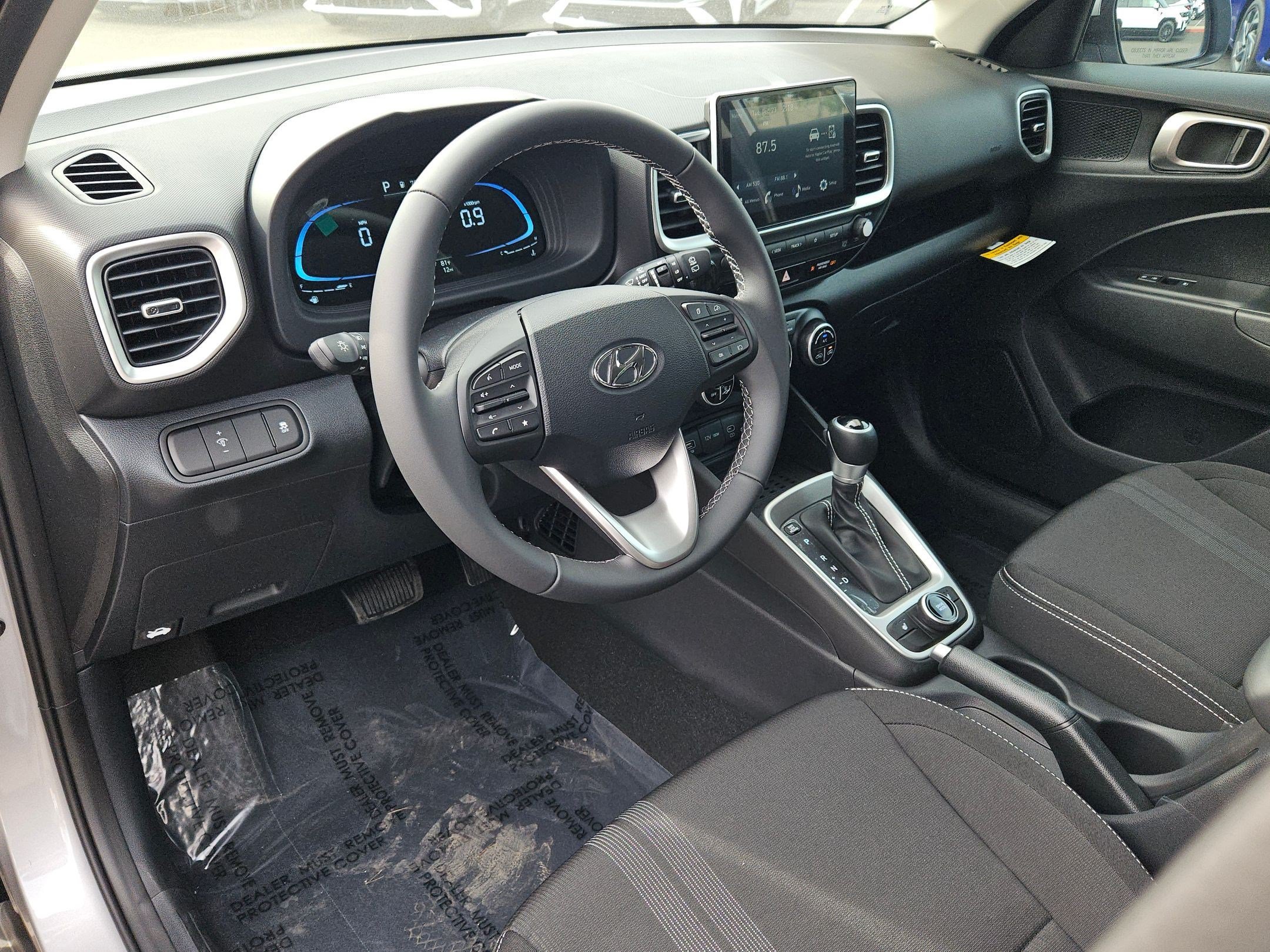 New 2026 Hyundai Venue SEL FWD image 7