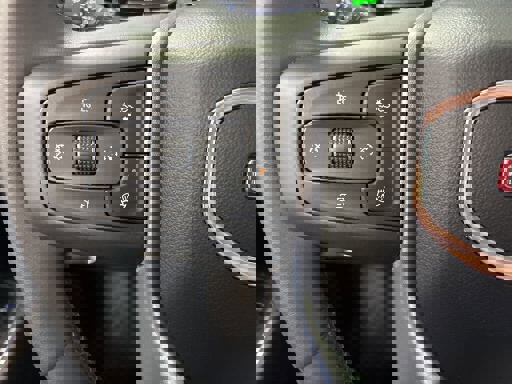 Used 2025 GMC Sierra 2500 SLT w/ SLT Premium Package image 51