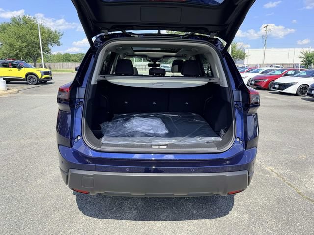 New 2026 Nissan Rogue Dark Armor FWD image 12