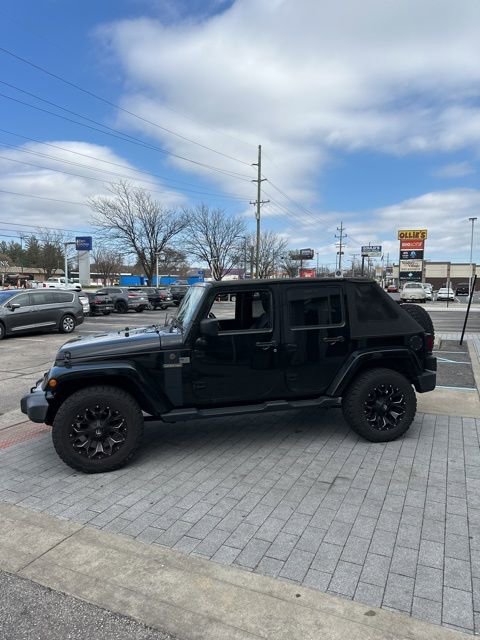 Used 2017 Jeep Wrangler Unlimited Sport image 11