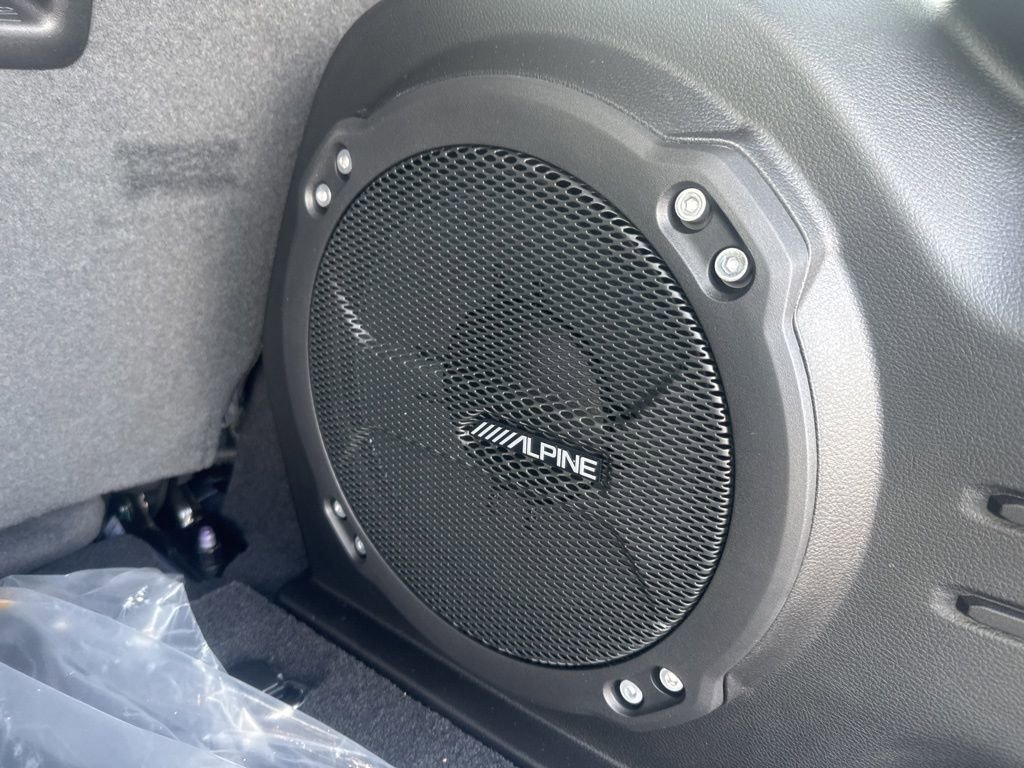 New 2026 Jeep Wrangler Rubicon w/ Xtreme 35 Tire Package image 40