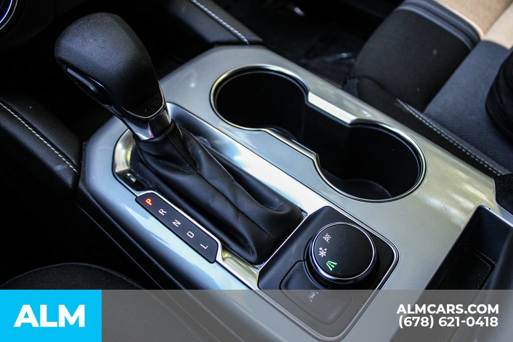 Used 2025 Chevrolet Blazer LT FWD image 37