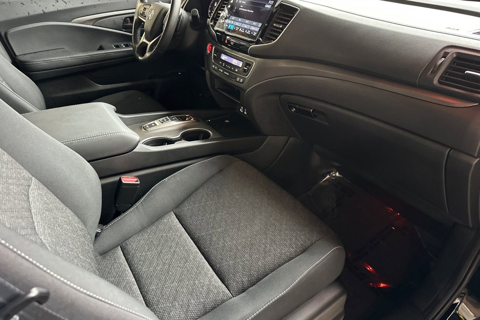 Used 2025 Honda Ridgeline Sport image 19