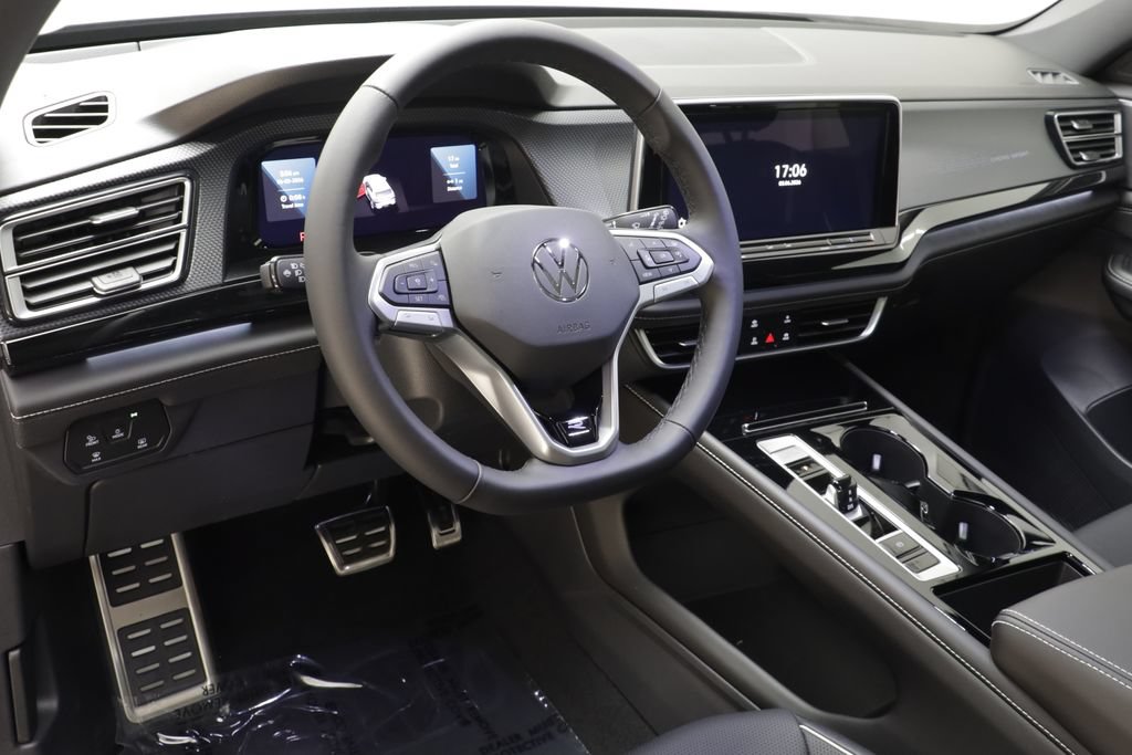 New 2026 Volkswagen Atlas Cross Sport SEL Premium R-Line AWD/4WD image 8