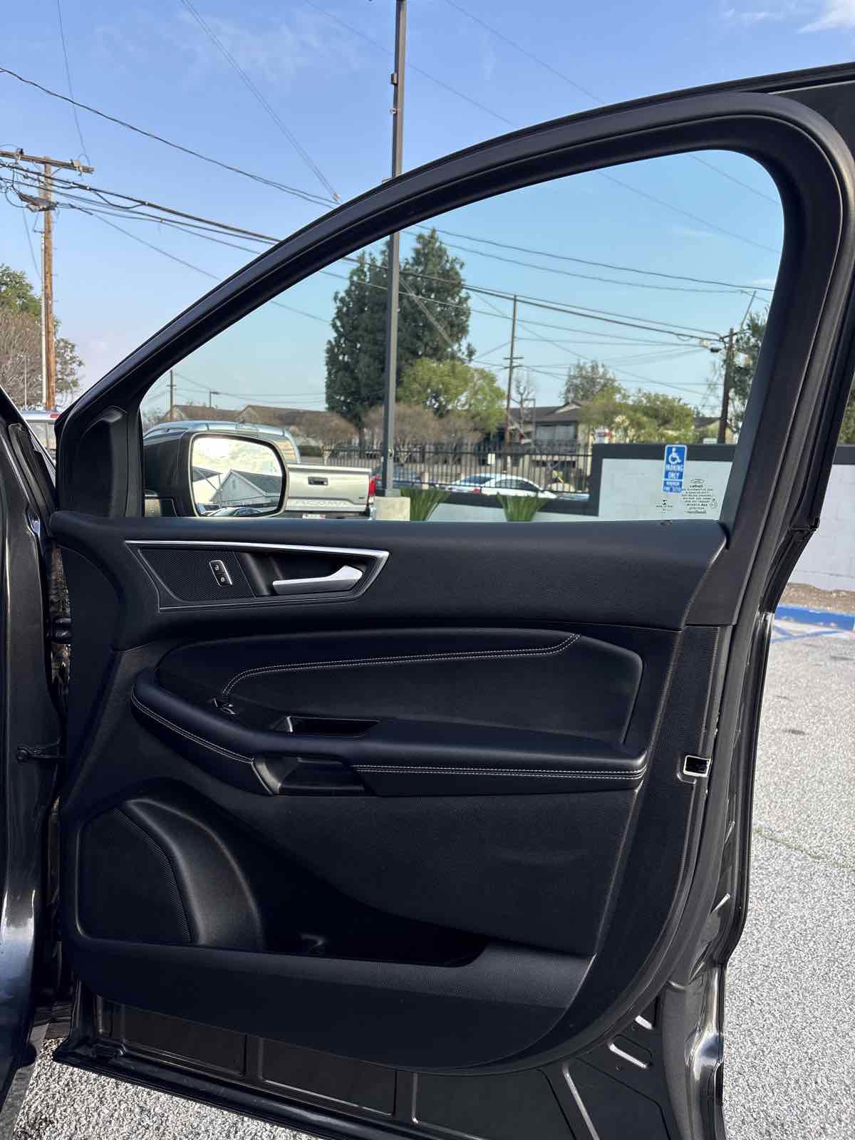 Used 2018 Ford Edge Titanium w/ Equipment Group 302A image 16