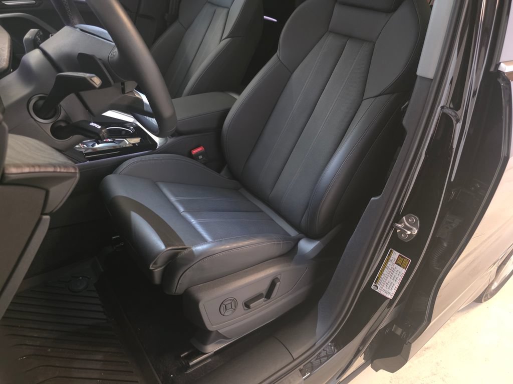 Certified 2025 Audi Q5 Premium AWD/4WD image 27