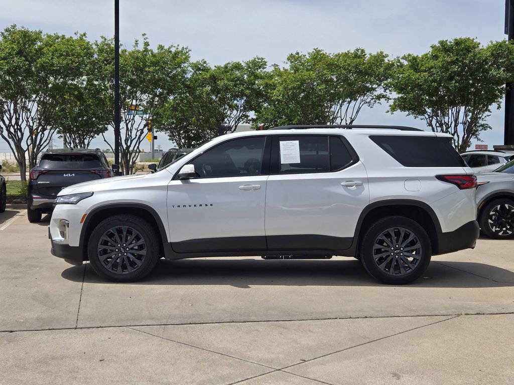 Used 2022 Chevrolet Traverse RS FWD image 12