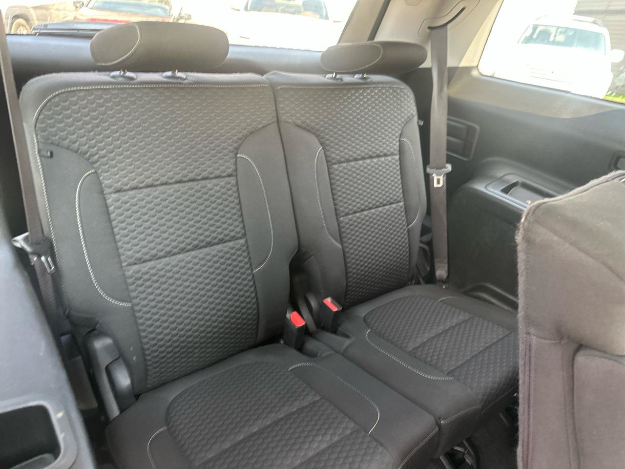 Used 2017 GMC Acadia SLE FWD image 23