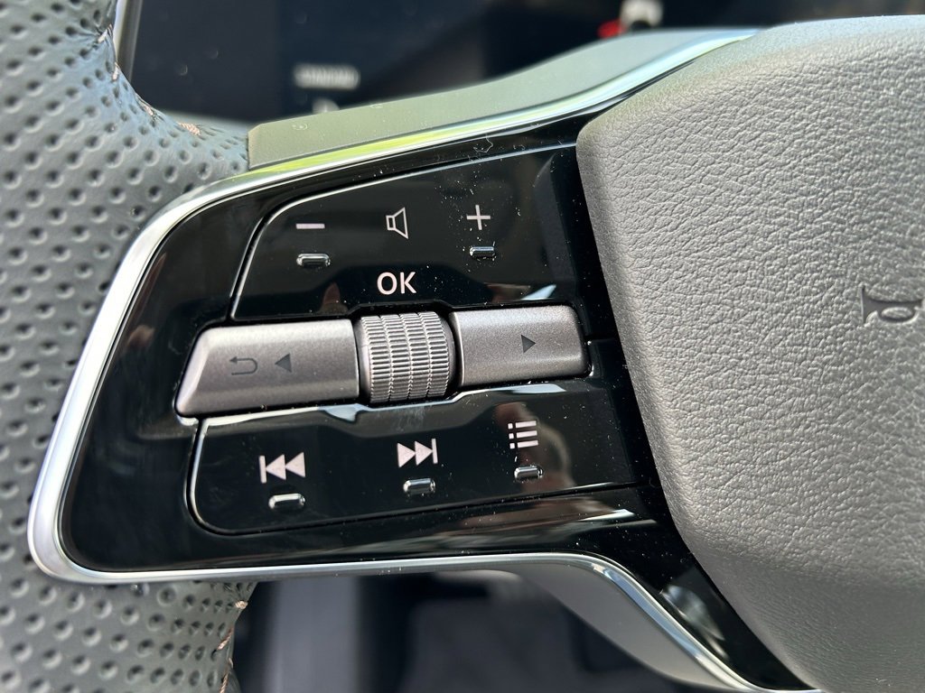 Certified 2024 Nissan Ariya AWD image 13