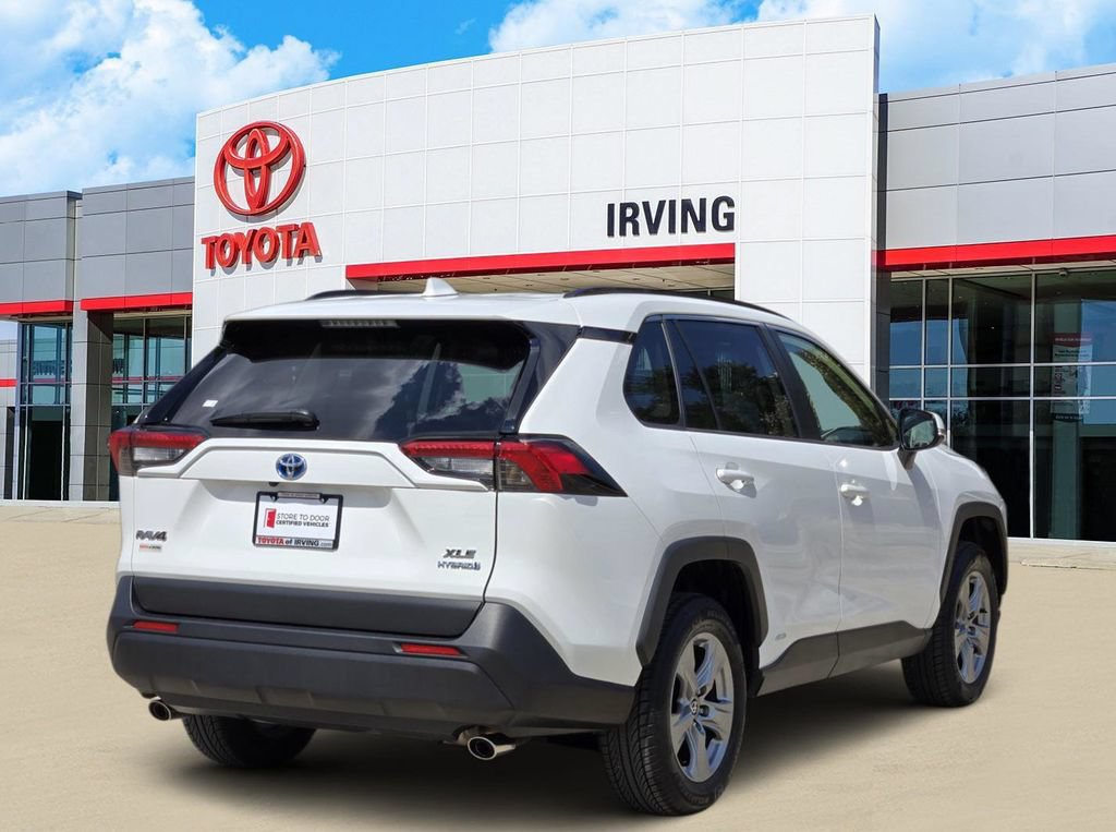 Used 2023 Toyota RAV4 XLE w/ Convenience Package AWD/4WD image 4