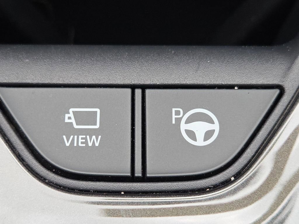 Used 2024 Toyota Crown Platinum image 12