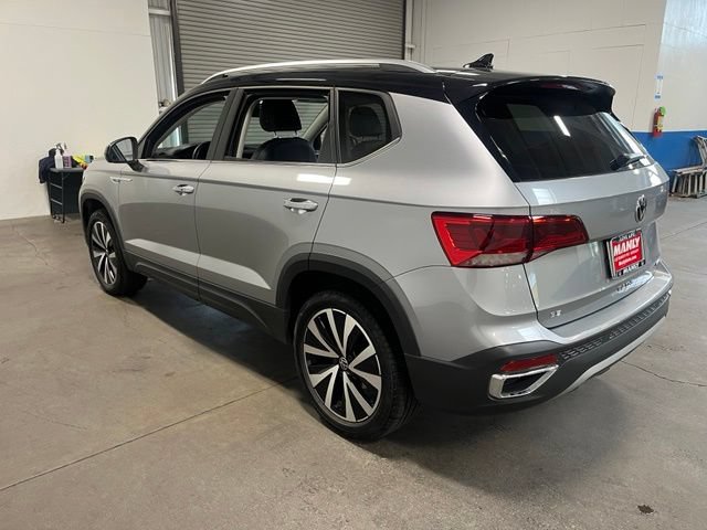 Used 2023 Volkswagen Taos SE AWD/4WD image 5